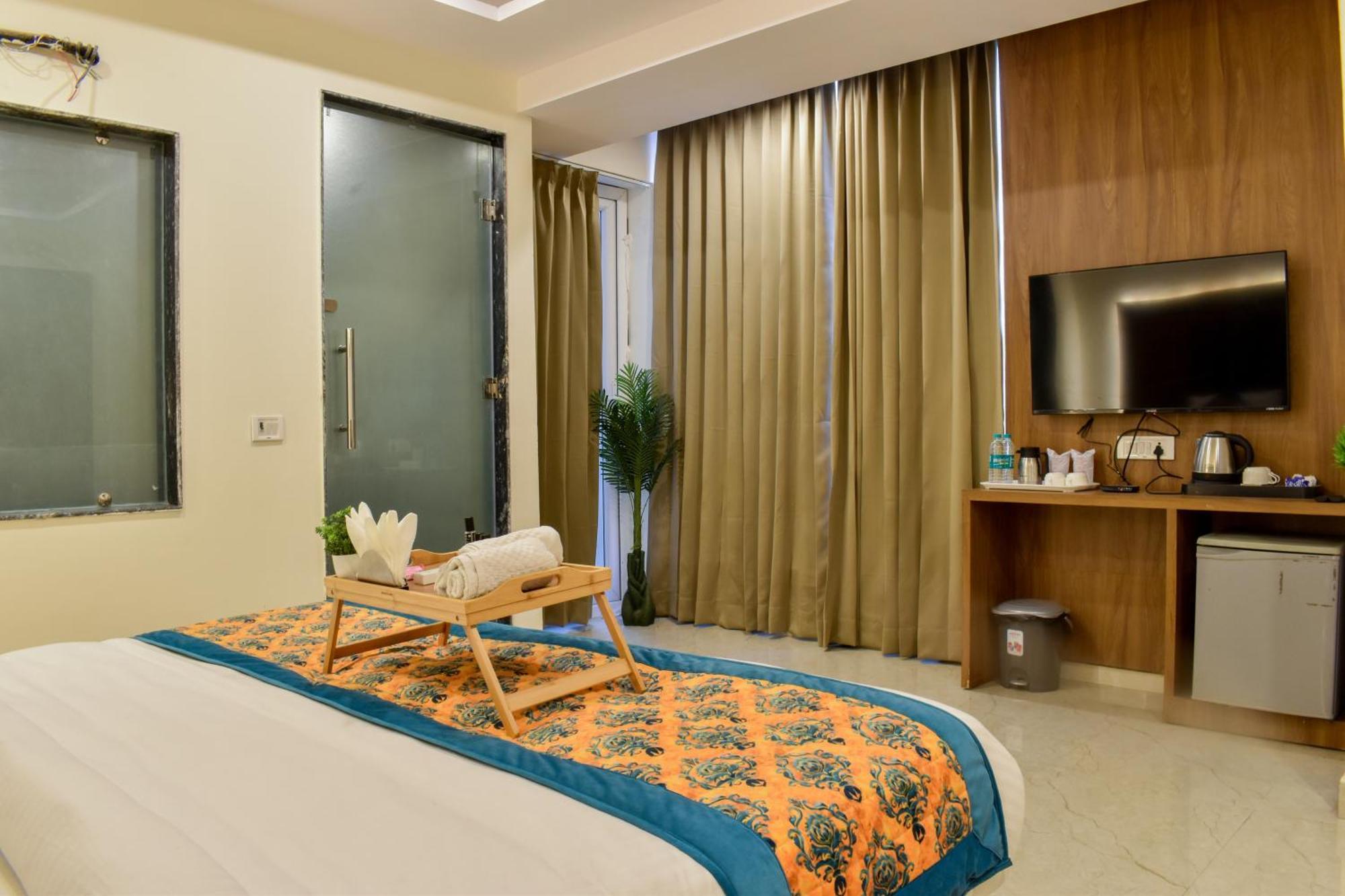 Hotel Yash Palace Нью-Делі Екстер'єр фото